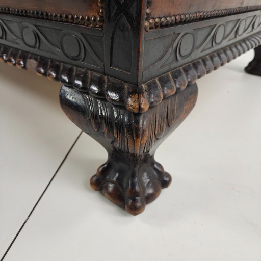 Panca da club Camelback in stile country dei primi del XX secolo