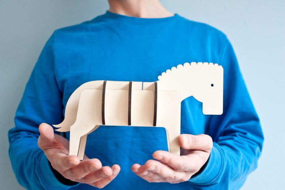 Image 1 of Décoration en bois en forme de zèbre par Ulap design