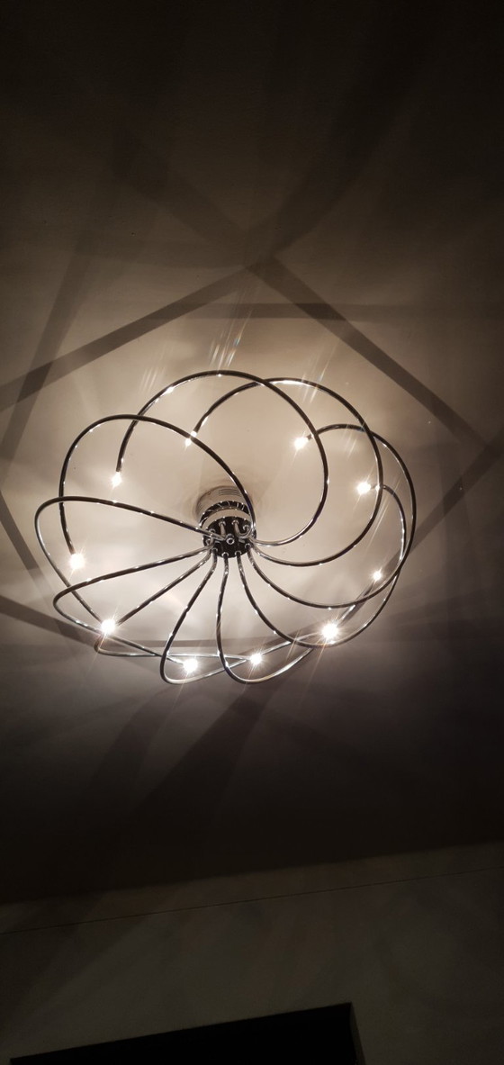 Image 1 of Moderne stijl plaffonier lamp. Geeft een mooi effect op het plafond. Groot ong 85 doorsnee