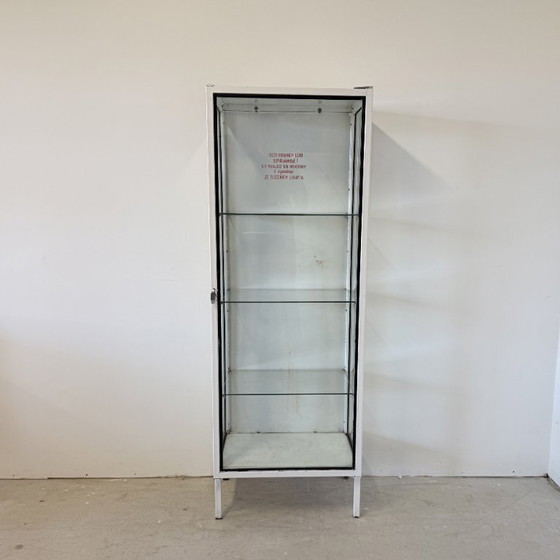 Vintage Polish Medical Display Cabinet 1960s – Glass, Iron (photo 17 of 17)