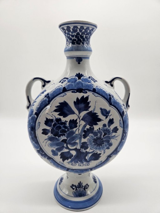 Royal Delft Pilgerflasche 1969 – Handbemalt von P.B. van Heijningen (29 cm)