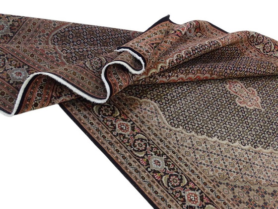 Image 1 of Tabriz Mahi - 292 x 201 cm - Annodato a mano