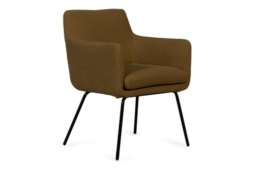Zit Moa in de fauteuil
