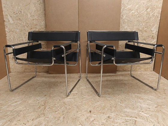 KNOLL Int. 2 Poltrone B3 WASSILY (NUOVE) acciaio inox e cuoio NERO, Pelle (foto 2 di 22)