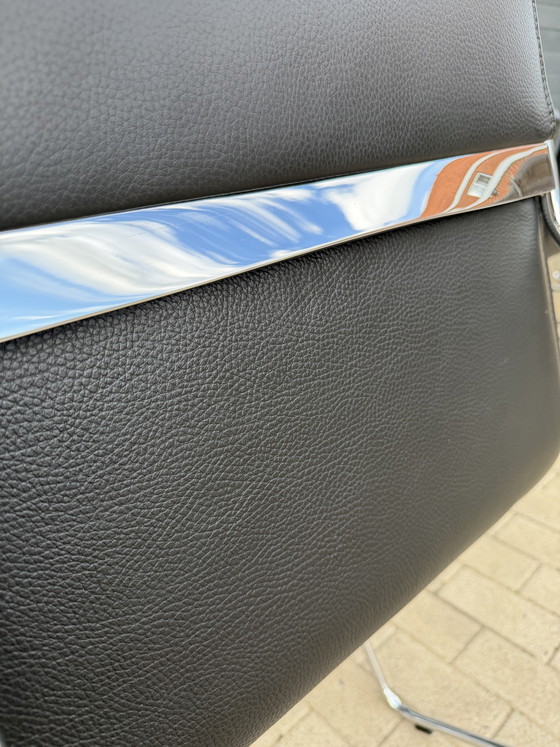 Image 1 of 8x Leolux dining chairs Black leather in MINT CONDITION!!