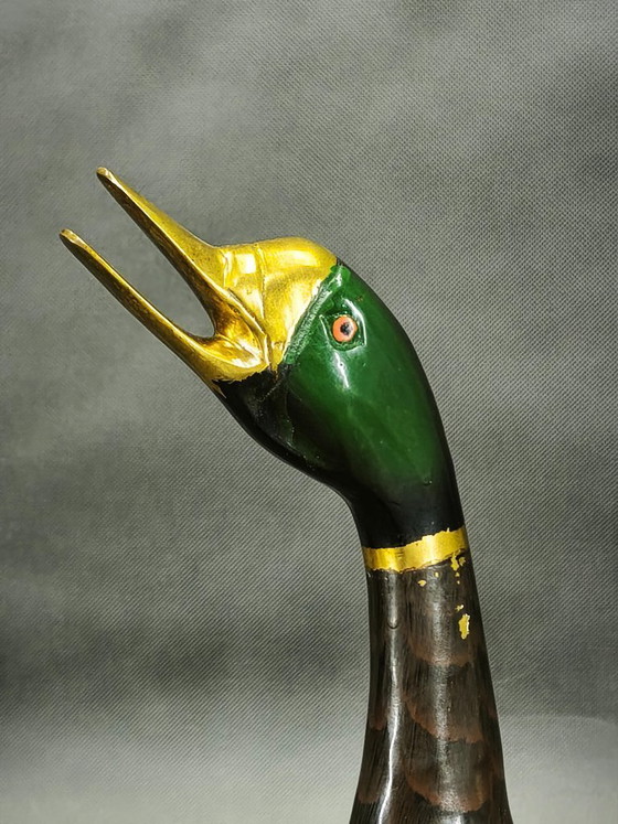 Image 1 of Sculpture de canard en laiton coulé peint à la main, fabriquée en France dans les années 1960