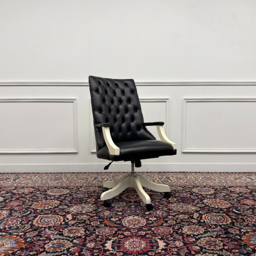 Grande Chaise de Bureau Chesterfield Blanche Classique Anglaise