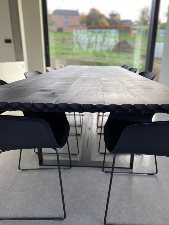 Image 1 of Schwarzer Tisch aus gebranntem Holz (Unikat)