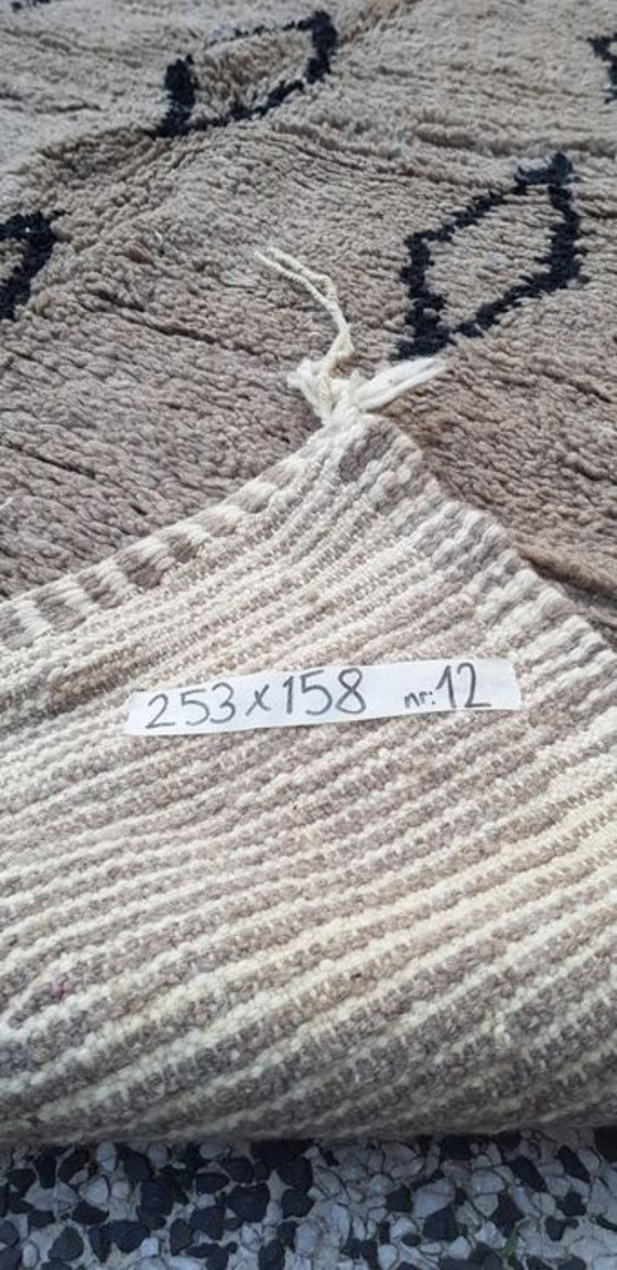 Image 1 of Handgeknoopt Berber tapijt wol 253x158cm