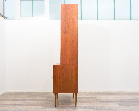 Image 1 of Cómoda de teca de los años 60 con estante de dos piezas