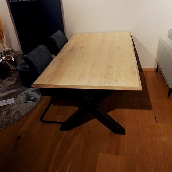 Image 1 of Table de salle à manger en tronc d'arbre de marque privée - 180 x 98