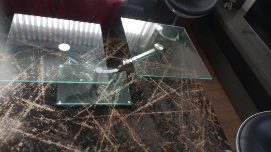 Image 1 of Tavolo da cocktail estensibile con piano in vetro Vintage Italia a 2 bracci