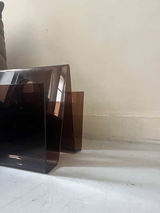 Image 1 of Porte Revue Double en Plexiglas Fumé, Design 1970