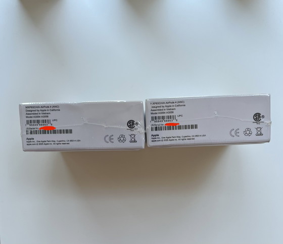 Image 1 of AirPods Pro 4