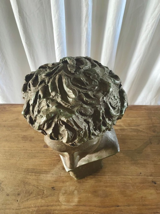 Image 1 of Terracotta bust with a bronze patina, inspired by antiquity, signed