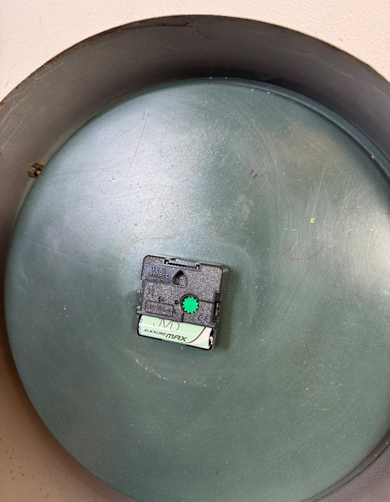 Image 1 of Grijze industriële fabriekswandklok van Chronotechna, jaren 50