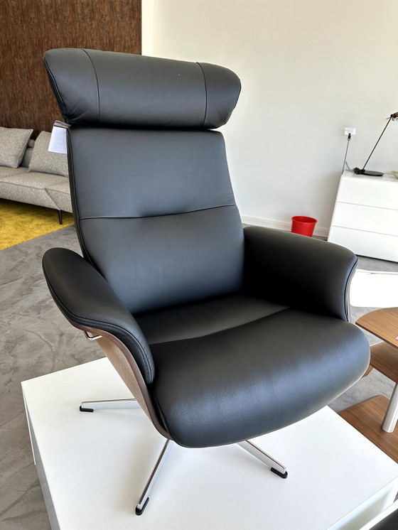 Image 1 of Recliner with wooden shell from Conform