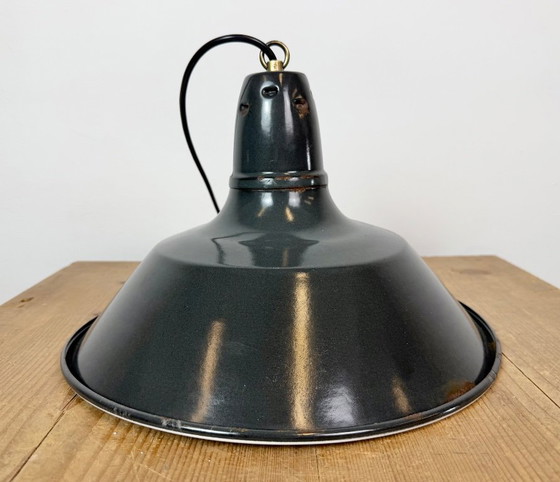 Industrial French Black Enamel Factory Pendant Lamp, 1960s – Iron (photo 14 of 17)
