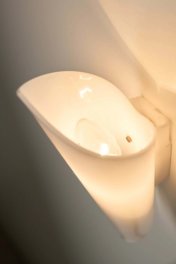 Set of 2 Open Cone Wall Lamps in White Plexiglas by Hanns Hoffmann-Lederer, Germany, 1950s, Wall lights (photo 6 of 9)