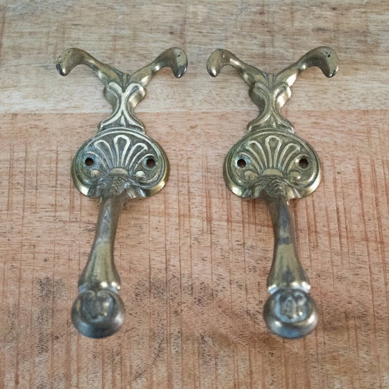 Image 1 of Set di 2 appendiabiti decorativi vintage in ottone, stile italiano Hollywood Regency.