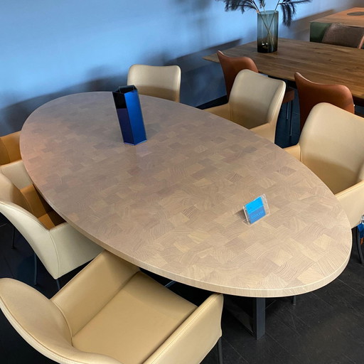 Eris – Bert Plantagie, eettafels
