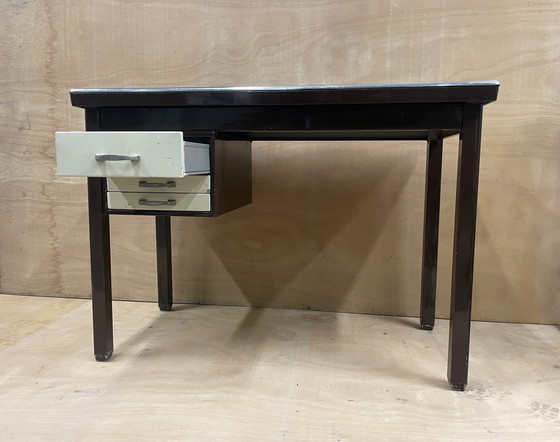 Image 1 of Vintage metalen bureau jaren 60/70