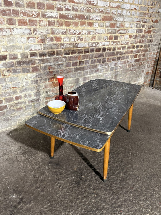 Image 1 of Uitschuifbare salontafel van teak en formica