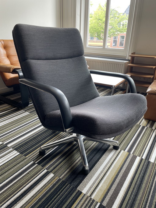 Artifort F154 fauteuil