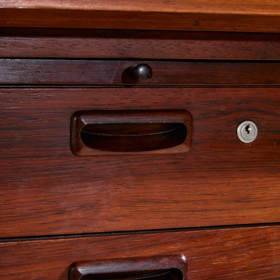 Image 1 of MK11322 Escritorio modelo 207 de palisandro de Arne Vodder