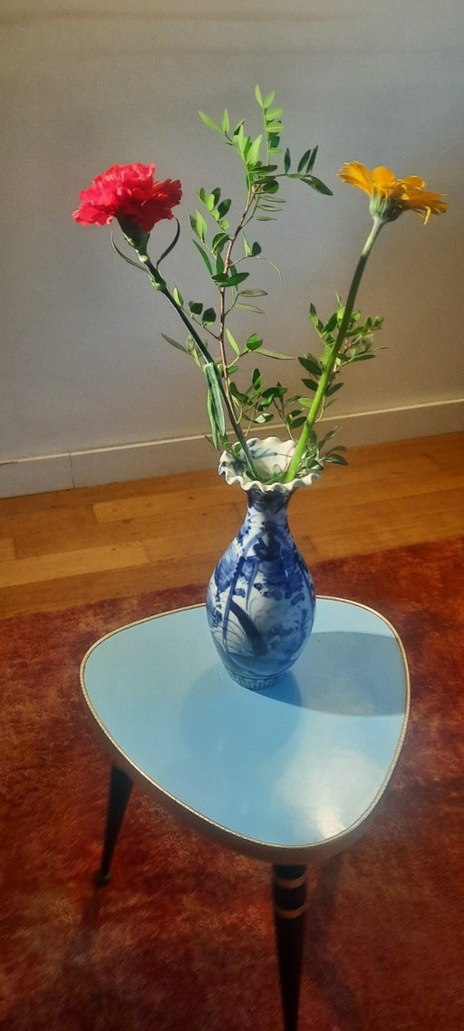 Special Vintage kidney-shaped side table