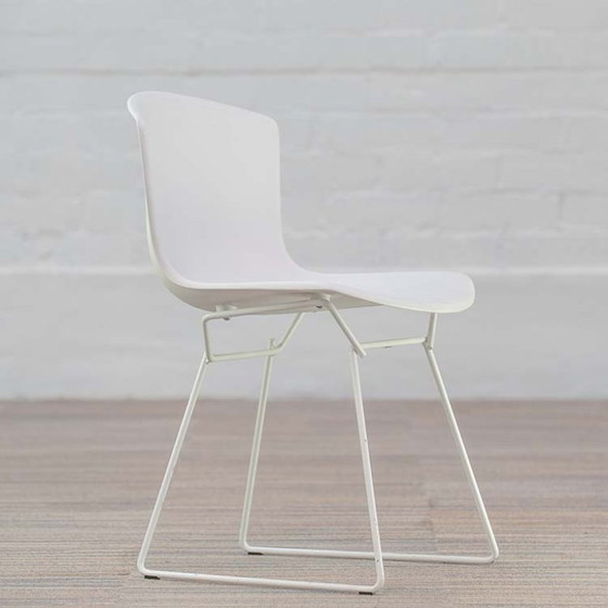 Image 1 of Knoll Plastic Side Chair Ontvangststoel