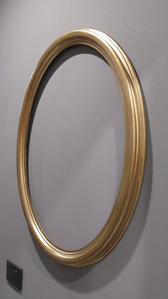 Image 1 of Vintage Oval Mirror with Wide Gilt Frame – Aged Patina, 80 cm