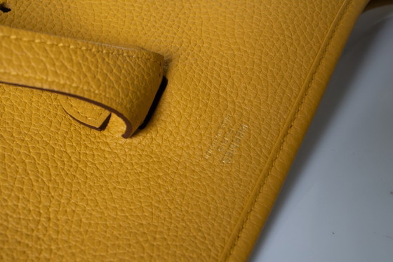 Hermes, Evelyne III Crossbody Bag in Yellow – Hermès, Lambskin (photo 8 of 9)