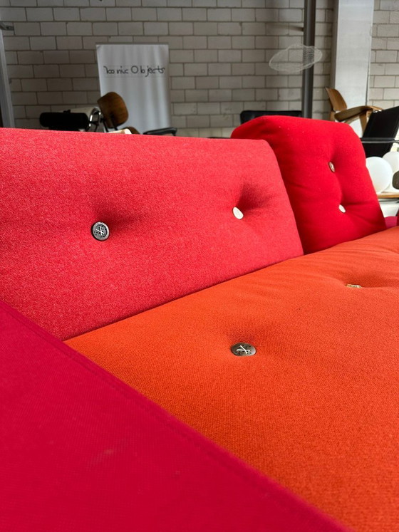 Canapé Vitra Poldersofa XS rouge par Hella Jongerius – Textile (photo 4 of 5)