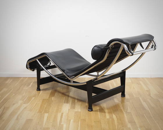 Image 1 of Cassina Le Corbusier LC4 Chaise longue in pelle nera