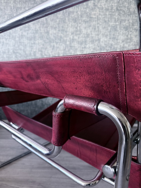 Image 1 of Poltrona vintage Wassily di Marcel Breuer per Fasem, in pelle rosso bordeaux.