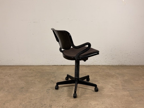 Image 1 of Bureaustoel Vertebra, ontworpen door Giancarlo Piretti en Emilio Ambasz voor Anonima Castelli in de jaren 70.