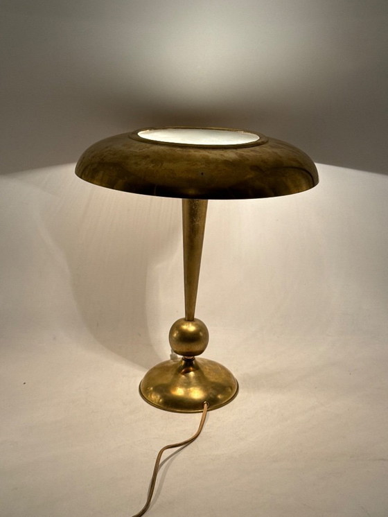 Image 1 of Oscar Torlasco, model 143 messing tafel-/bureaulamp, Prod. Lumi, Italië jaren 50