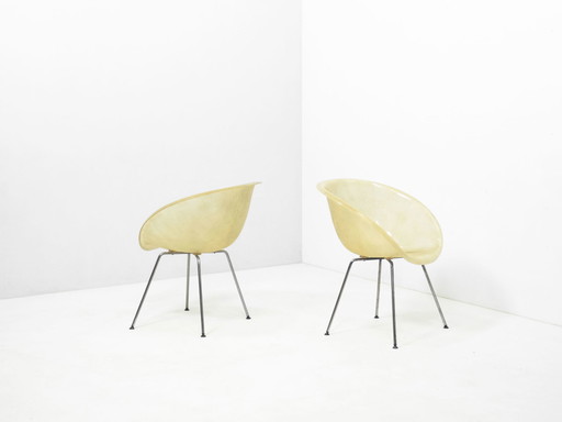 2x vintage fiberglassshell stoelen
