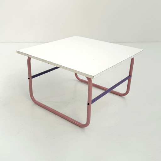Table basse tubulaire violette et rose, années 1980