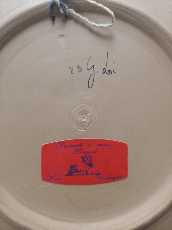 Image 1 of Piatto Ceramica Sarda Dorgali - "G. Loi" Vintage con Rilievo e Pavoncelle