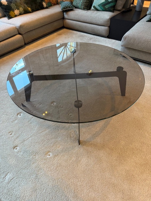 Minotti coffee table model 'Kirk Cross'