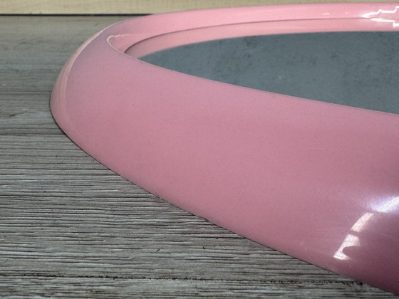 Image 1 of Miroir ovale à rosace des années 1970 - le charme à l'état pur !