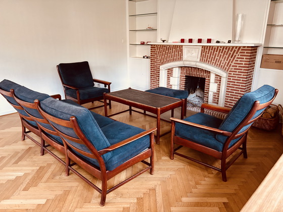 Image 1 of Woonkamerset uit het midden van de vorige eeuw in Ole Wanscher-stijl - teakhout en blauw fluweel
