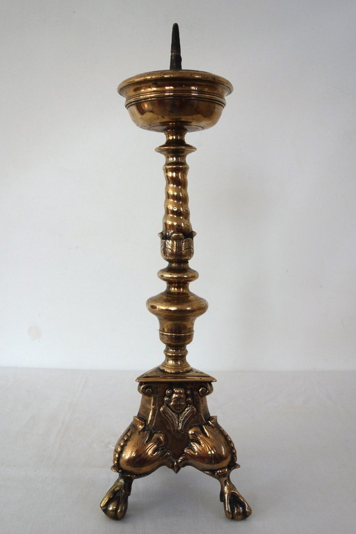 Kerzenständer aus vergoldeter Bronze, Frankreich, 17. Jahrhundert