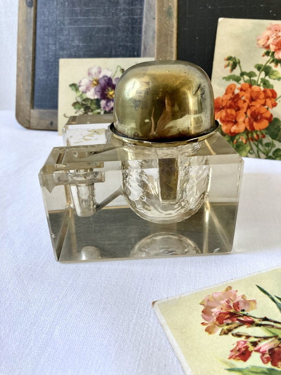 Desk Inkwell with Beveled Cut Glass Reservoir and Brass, circa 1900 – Decorative Objects (photo 17 of 18)