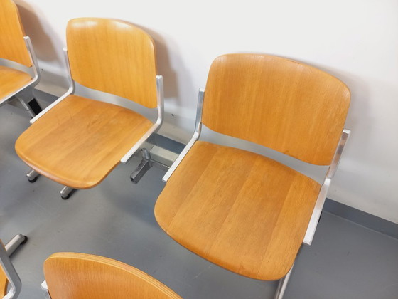 Image 1 of Suite Of 4 Benches Giancarlo Piretti For Castelli Vintage In Wood And Aluminum From The 70s