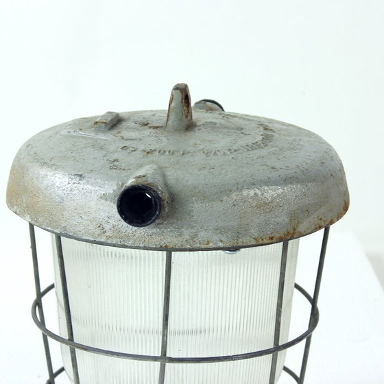 Image 1 of Industriële fabrieksplafondlamp, Tsjecho-Slowakije 1950