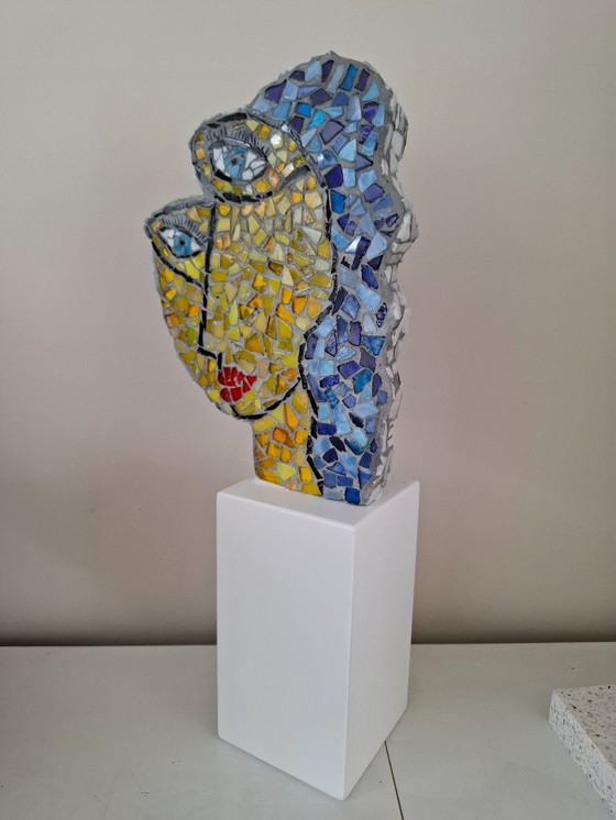 Image 1 of escultura mosaico "Luna