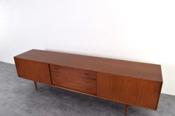 Image 1 of Dänisches Teak-Sideboard aus der Mitte des 20. Jahrhunderts, 1960er Jahre.